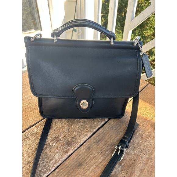 COACH Willis vintage black 9927 crossbody bag
